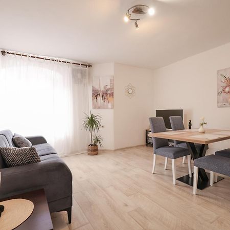 Viva - 2 Bedroom Apt In City Centar Zadar Exterior foto