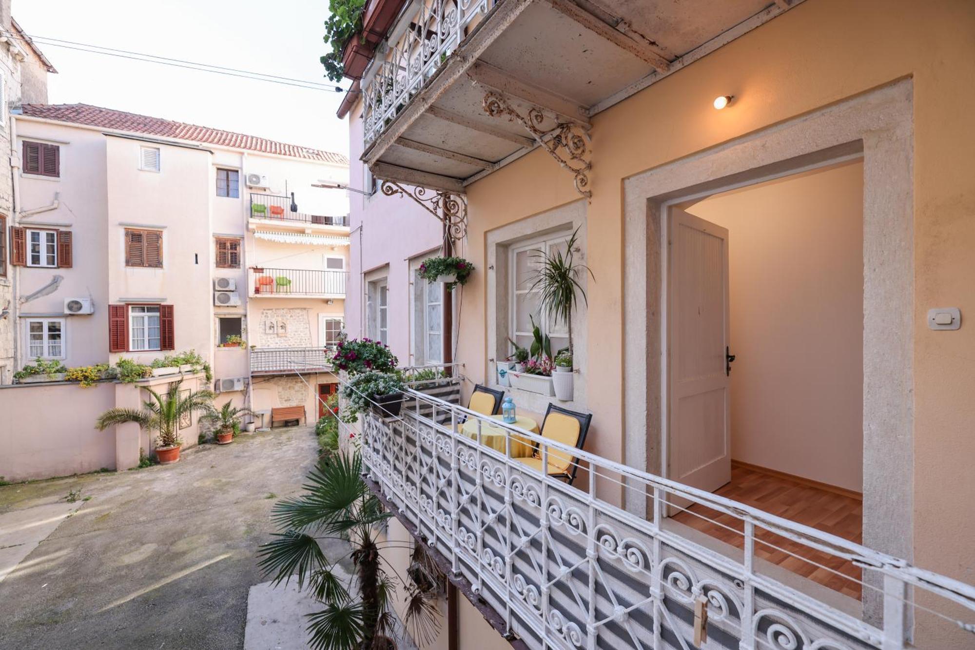 Viva - 2 Bedroom Apt In City Centar Zadar Exterior foto